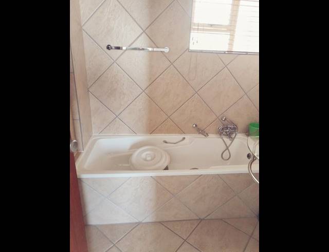 2 BEDROOM APARTMENT FOR SALE IN WARNER BEACH